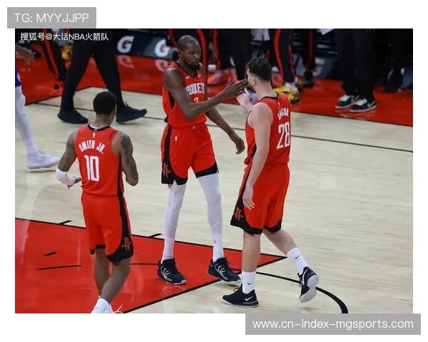 火箭战胜湖人取得关键卡位战 申京与阿门兼容性改善 火箭战胜湖人取得关键卡位战 申京与阿门兼容性改善